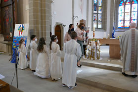 Feier der 1. Heiligen Kommunion in Sankt Crescentius (Foto: Karl-Franz Thiede)